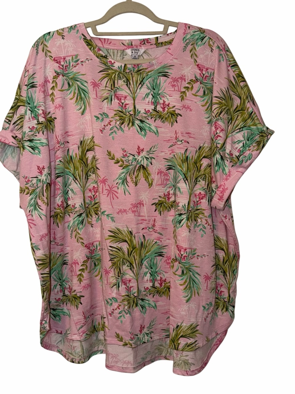crown & ivy Pink Tropical Palm Print Short Sleeve Tee - Picture 2 of 5